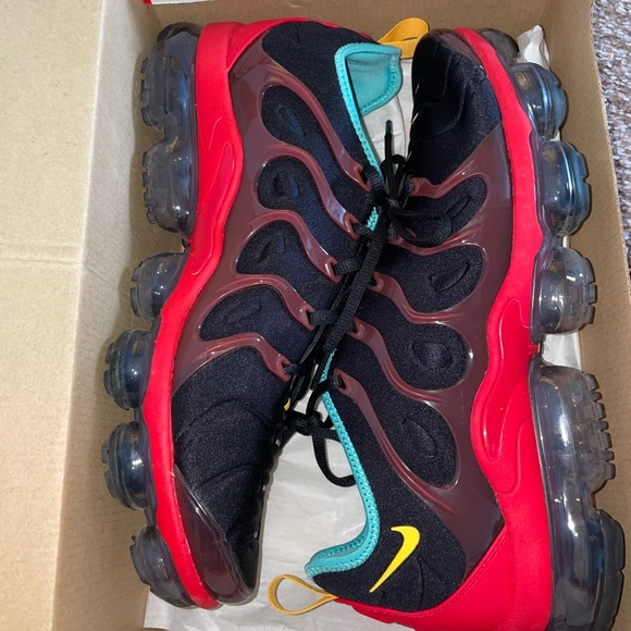 Mens Nike Vapormax Plus - Picture 4 of 6
